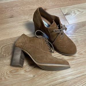 Like New Steve Madden Suede Brown Booties